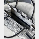 2022 AAA Best Quality uk 1st Copy Christian Dior CD Book Tote