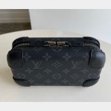 2022 Shop Louis Vuitton Best Quality Horizon Clutch Monogram Eclipse M45579 Bags