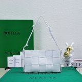 Fashion Club Bottega Veneta Cassette Intreccio 7741 Best Quality Bag