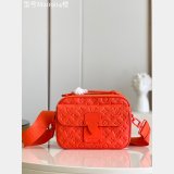 UK Louis Vuitton Best Quality M20904 S Lock Messenger Bags