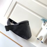 Discovery Bumbag G65 in Black Bags M44388 Best Quality Louis Vuitton