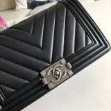 UK CC V Le Boy Top Quality Best Quality Black Bags Lambskin 25cm