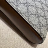 Designer Gucci Luxury Best Quality 681021 GG Supreme messenger bag