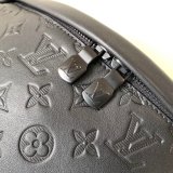 Discovery Bumbag G65 in Black Bags M44388 Best Quality Louis Vuitton