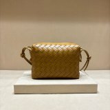 Bottega Veneta Loop Camera bag Small 22cm