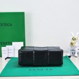 Best Quality Bottega Veneta 9982 Arco Luxury Designer Bag Online Store