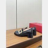 Roger Vivier Viv Best Quality Rangers Buckle-embellished Loafers Shoes