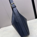 Best Heloise Cuir Triomphe Best Quality Celine 114712 Bag