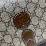 Designer Fake Gucci 671620 shoulder bag with Interlocking G in GG Supreme
