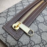 Designer Gucci Luxury Best Quality 681021 GG Supreme messenger bag