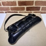 Designer Gucci Horsebit Inspired Chain 764255 Shoulder Bag