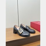 Roger Vivier Viv Best Quality Rangers Buckle-embellished Loafers Shoes