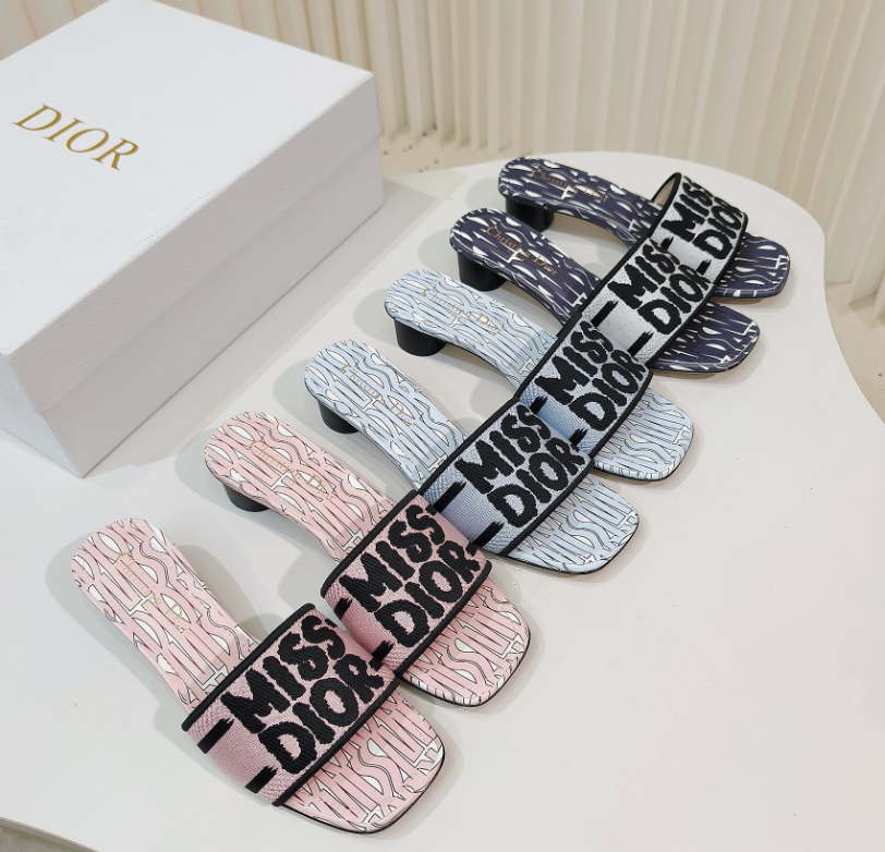 7 Star dior Dway Heeled