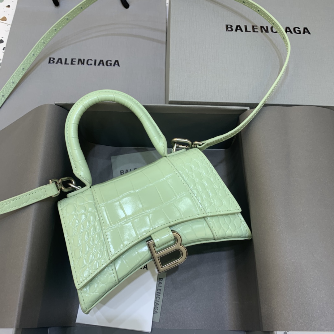 Balenciaga-Hourglass-19cm-Chain-Bag-in-Back-Shiny-Crocodile-Embossed-Leather-Light-Green.jpg