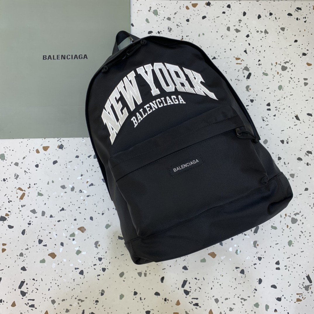 Balenciaga-Mens-Backpack-001.jpg