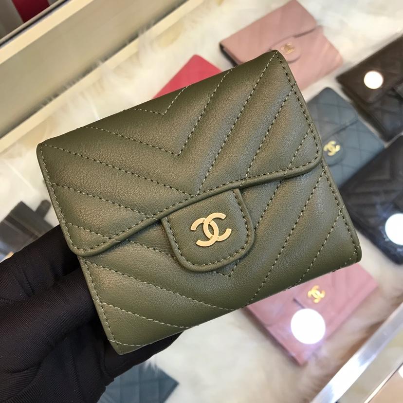 Best-Price-Chanel-Classic-Small-Zipped-Wallet-Lambskin-Leather-Gold-Tone-Metal-Dake-Green.jpg