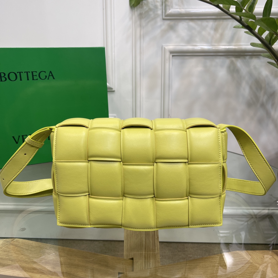 Bottega-Veneta-Large-Padded-Cassette-Intreccio-Leather-Cross-body-Bag-Lemon-With-Silver.jpg
