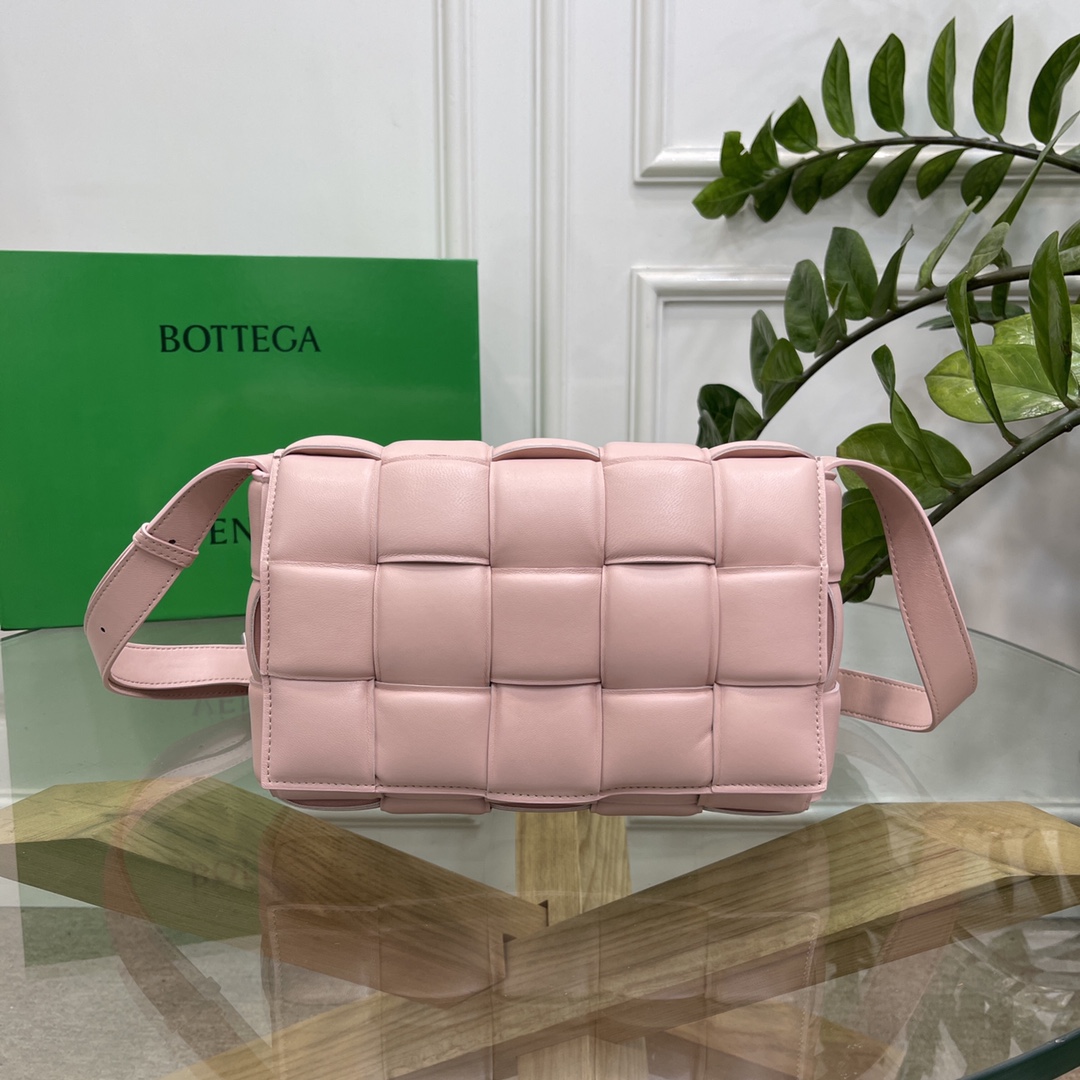 Bottega-Veneta-Large-Padded-Cassette-Intreccio-Leather-Cross-body-Bag-Pink-2.jpg