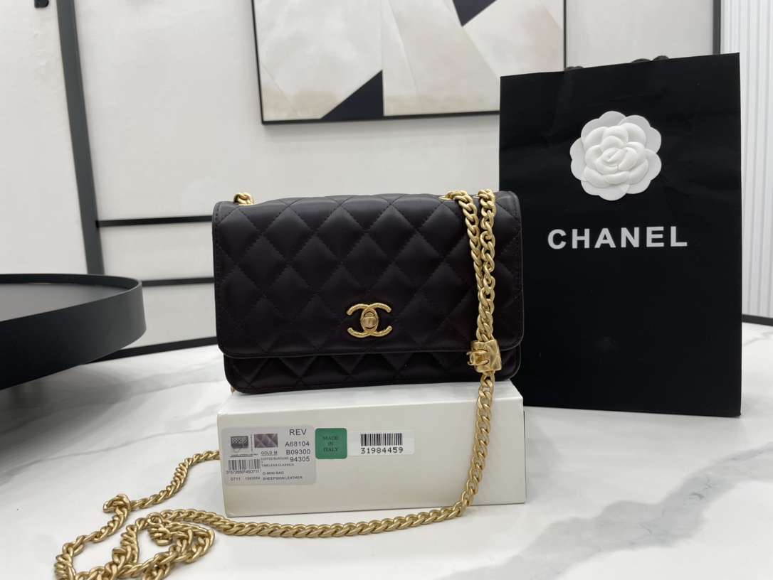 Chanel-22k-Woc-Wallet-on-Chain-Lambskin-Brown-Leather-A68104.jpg