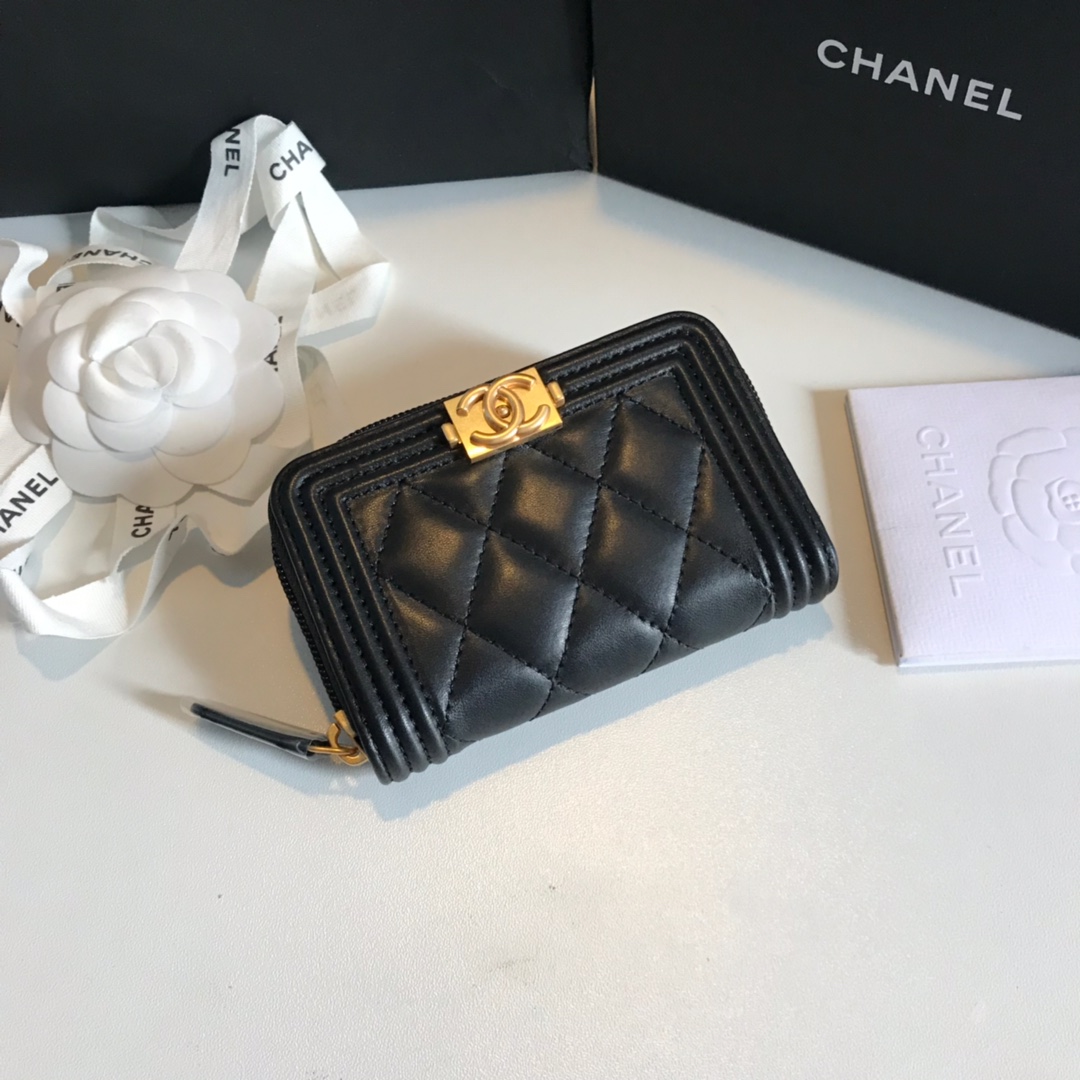 Chanel-A80602-Leboy-Zippy-Wallet-Lambskin-Black-With-Gold.jpg