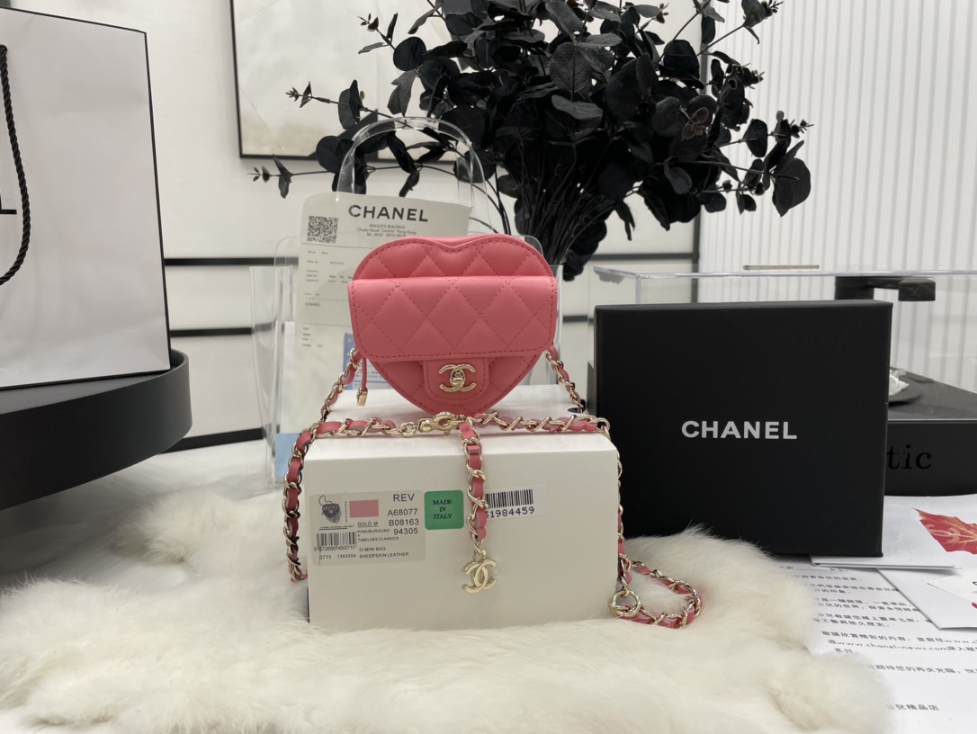 Chanel-Heart-Bag-Lambskin-Gold-Tone-Metal-Peach-AS3191.jpg