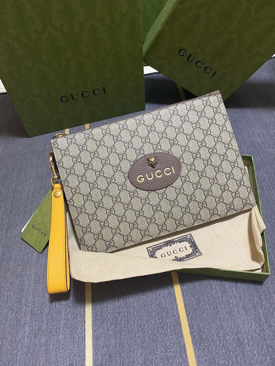 Gucci-Men-Leather-Pouch-Bag-GG-Supreme-Canvas-473956-1.jpg