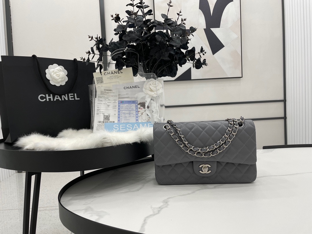 Limited-Edition-Chanel-Classic-Flap-17CM-20Cm-25CM-Sheepskin-Shoulder-Bag-With-Light-Gold-High-End-Dark-Gray.jpg