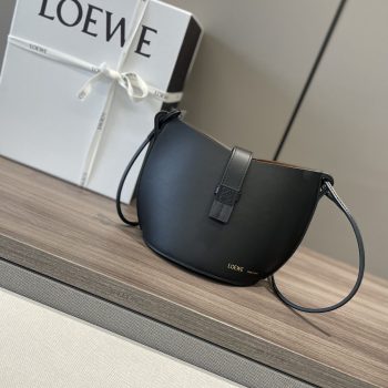 Loewe Moulded Bucket bag in Calfskin Black