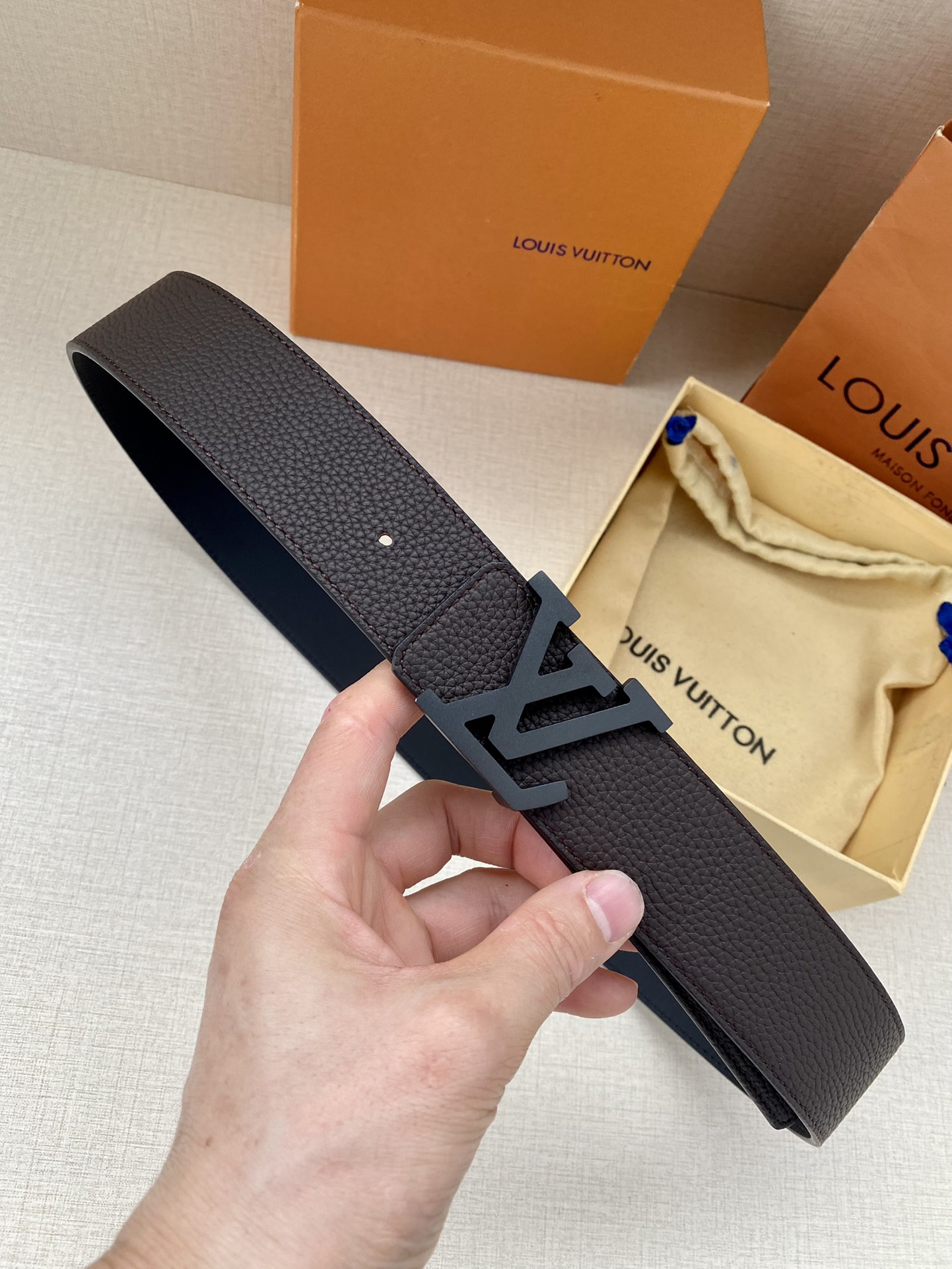 Louis-Vuitton-Men-Leather-Belt-Width-4CM-135.jpg