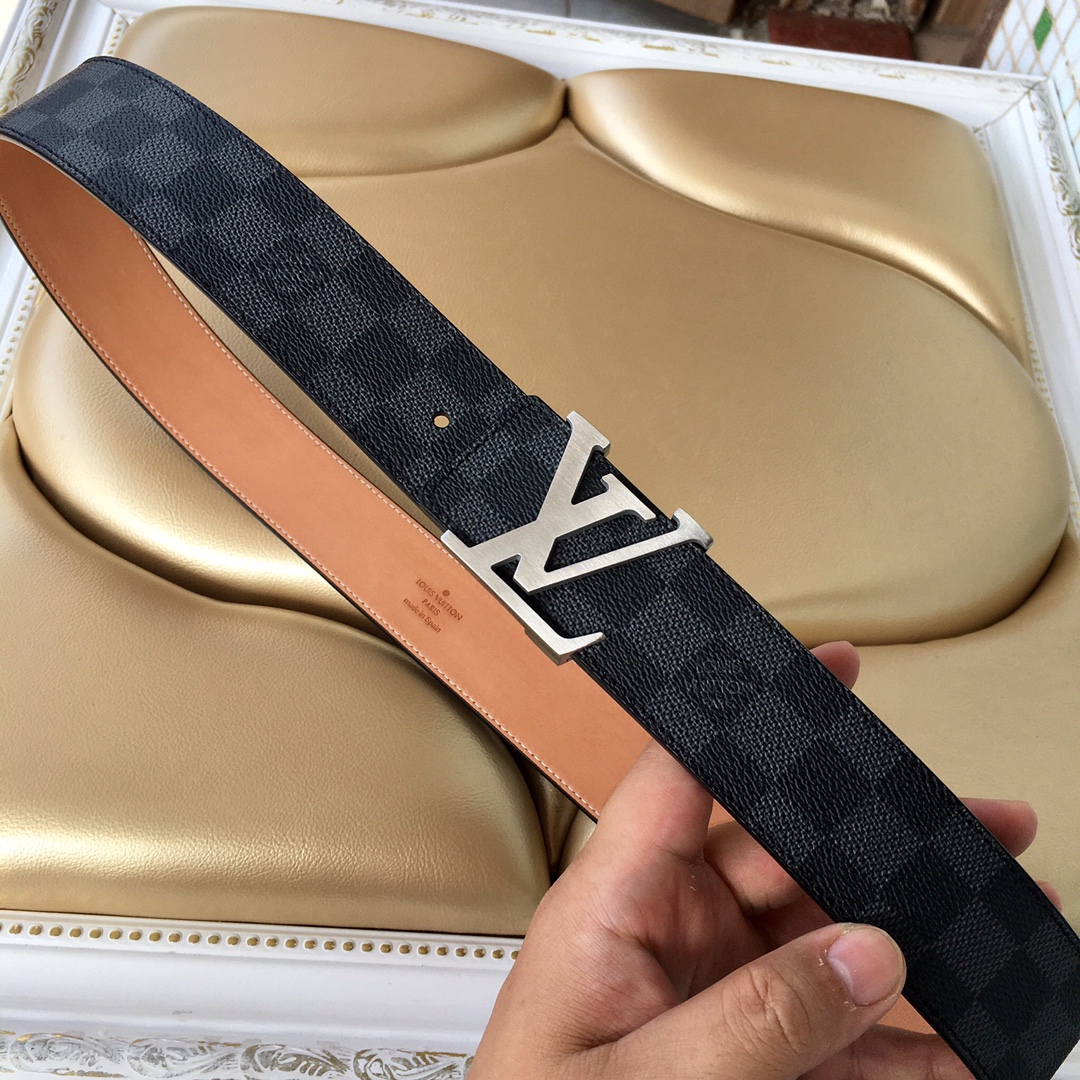 Louis-Vuitton-Womens-Leather-Belt-Width-4cm-152.jpg