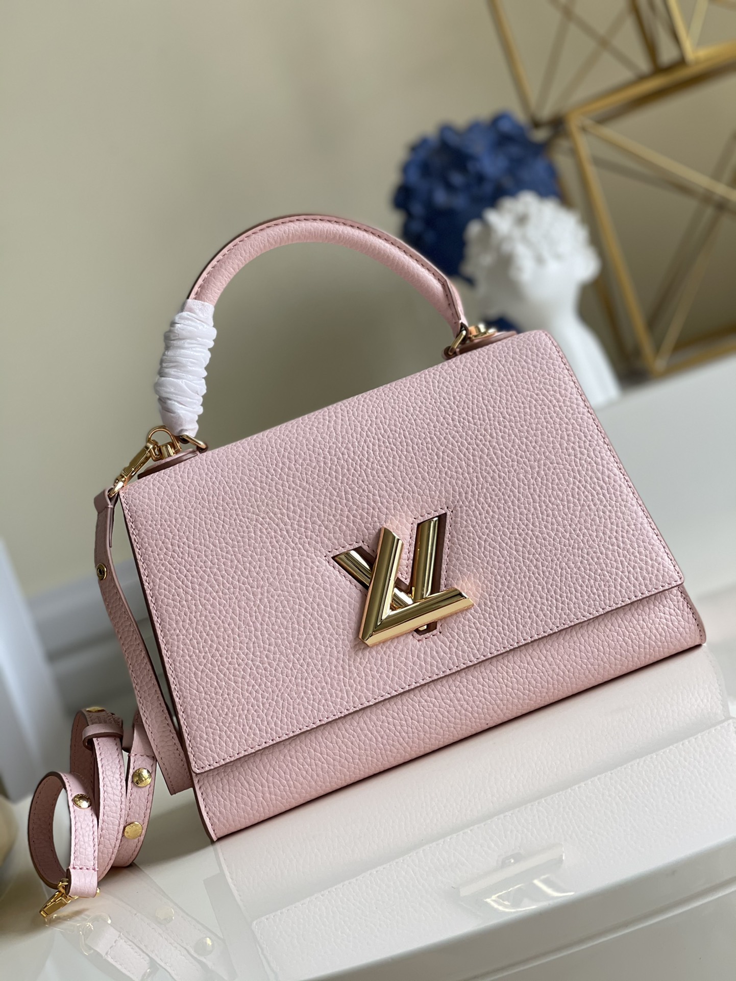 Original-Copy-Louis-Vuitton-M57897-MM-Twist-One-Handle-Handbag-Pink.jpg