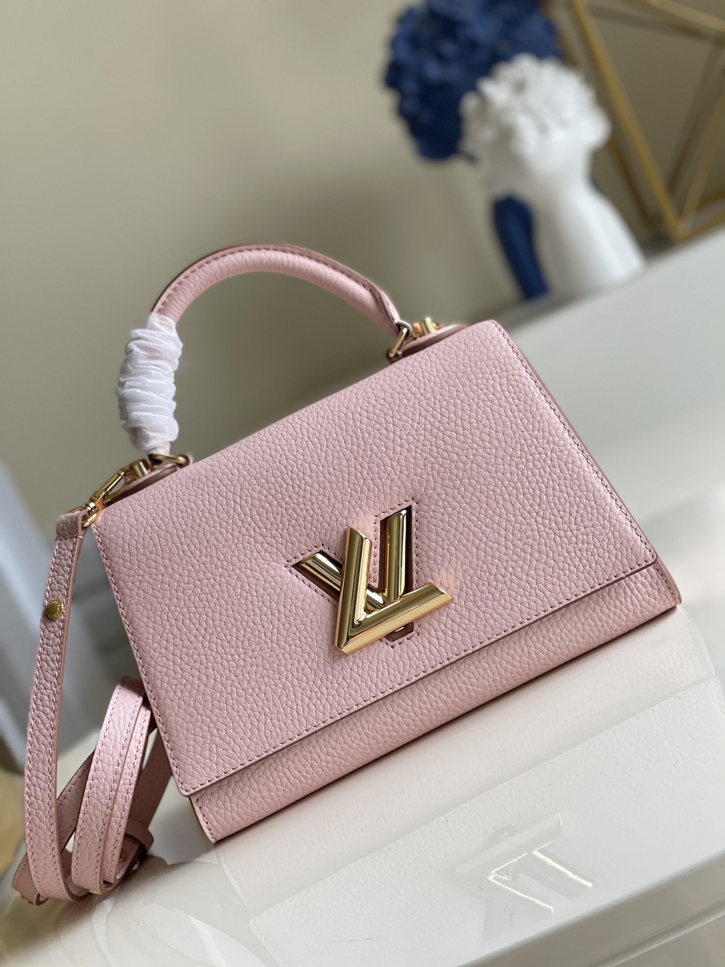 Original-Copy-Louis-Vuitton-M57897-PM-Twist-One-Handle-Handbag-Pink.jpg