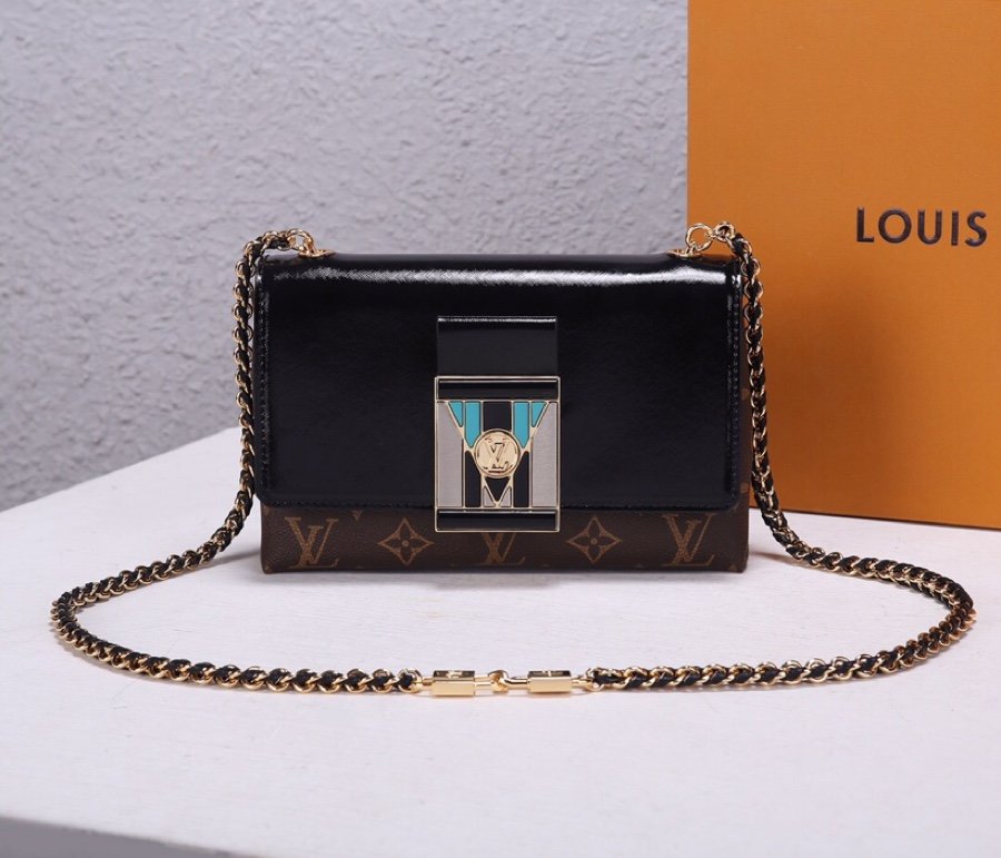 Perfect-Replica-Louis-Vuitton-M44916-Pochette-LV-Thelma-with-New-LV-Lock.jpg