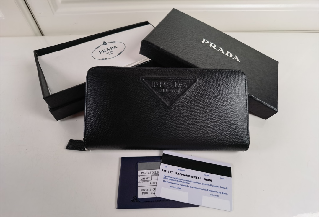 Prada-Saffiano-Leather-Card-Small-Bag-Black-2M1317-1.jpg