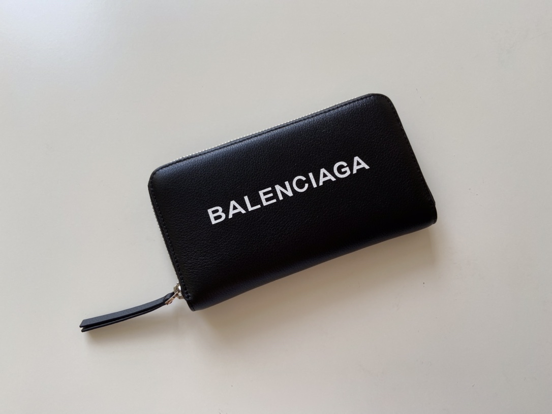 Replica-Balenciaga-Zipper-Wallet-Black.jpg