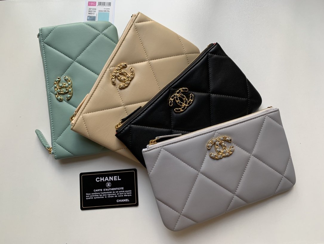 Replica-Chanel-19-Women-Pouch-Bag.jpg