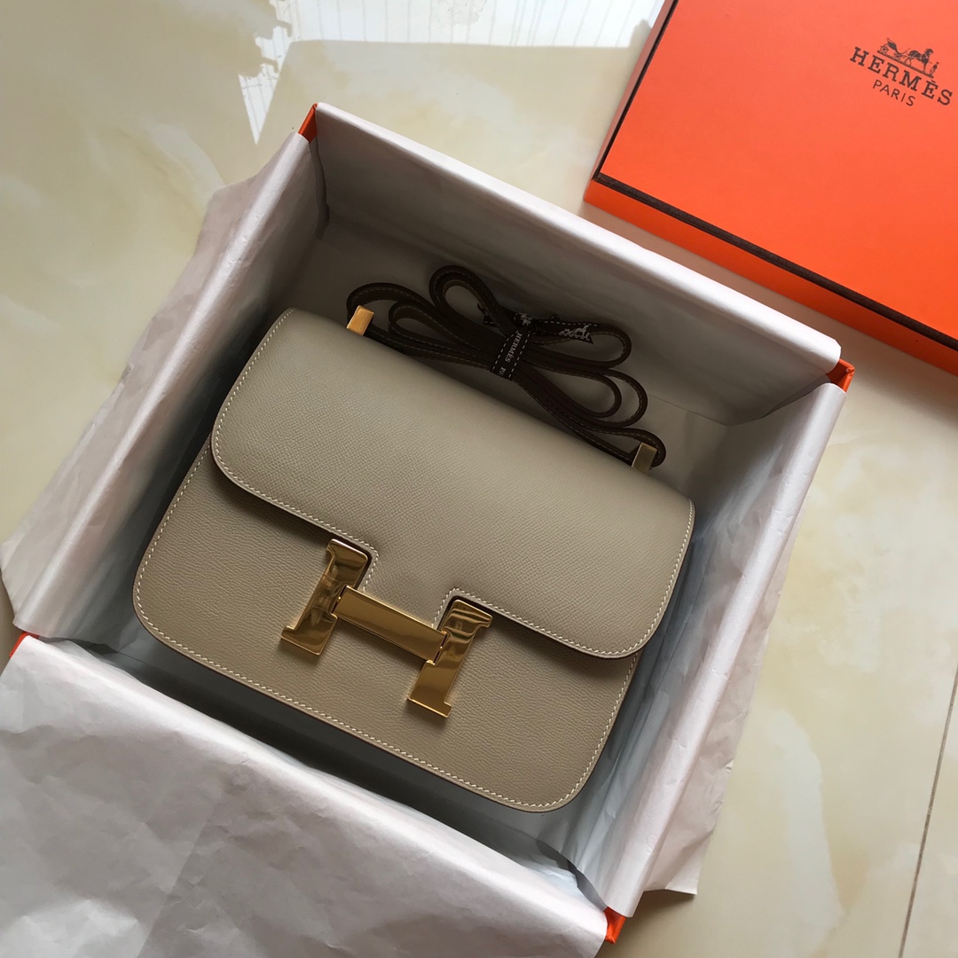 Replica-Hermes-Constance-Bag-Epsom-Leather-Light-Gray-Wiht-Gold-19cm-and-23cm.jpg