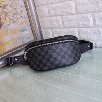 Replica Louis Vuitton N40362 Campus Bumbag in Damier Graphite Coated Canvas with its Silver-Color Zipper
