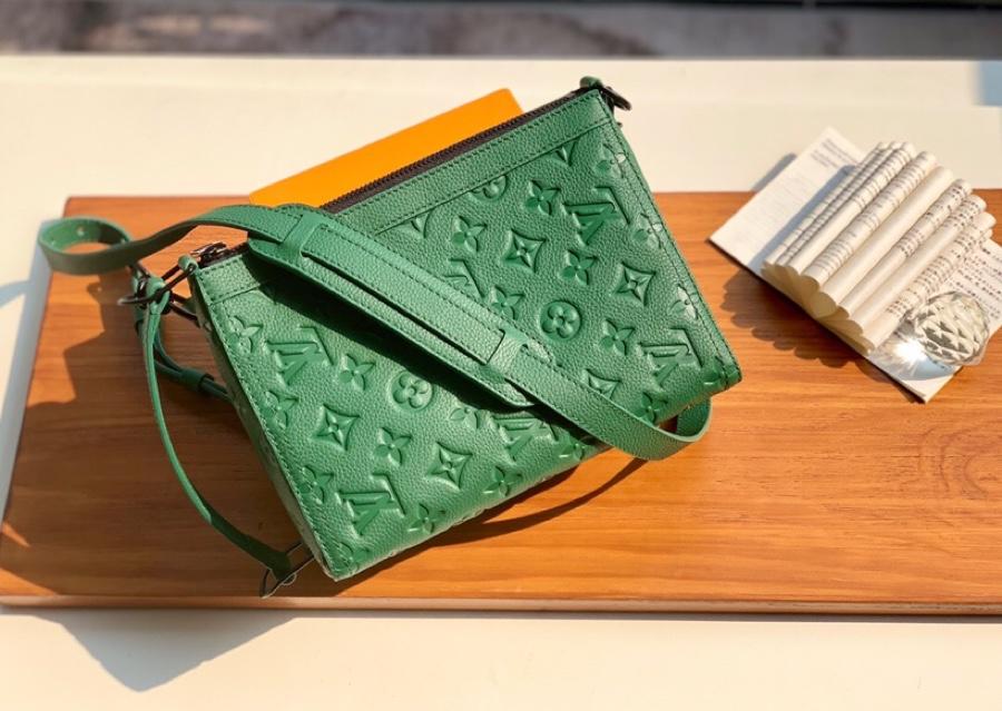 Replica-Louis-Vuitton-Women-Shoulder-Bag-Green-Monogram-Empreinte-M54330.jpg