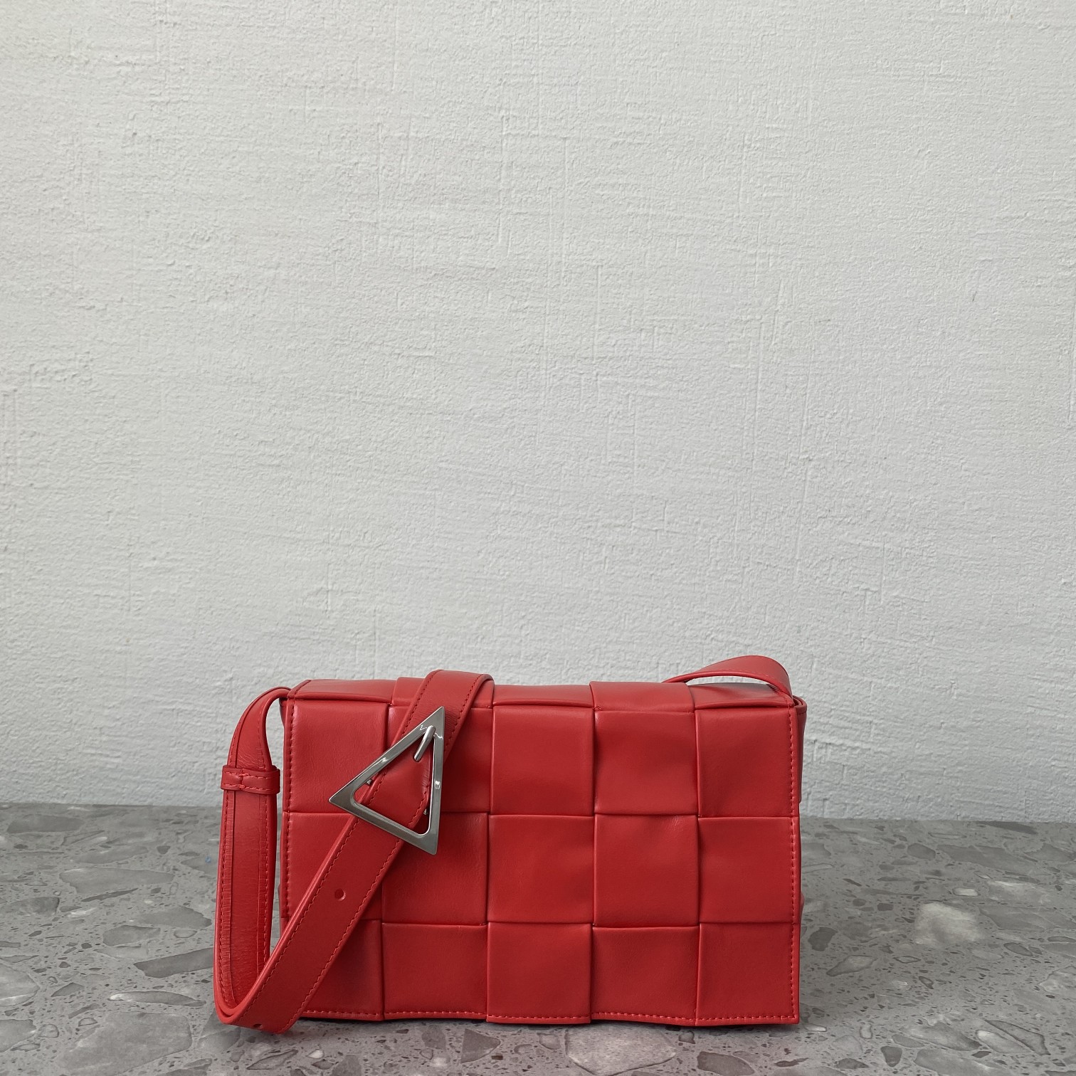 Top-Bottega-Veneta-Padded-Cassette-Cross-Body-Bag-in-Double-Face-Maxi-Weave-Red.jpg