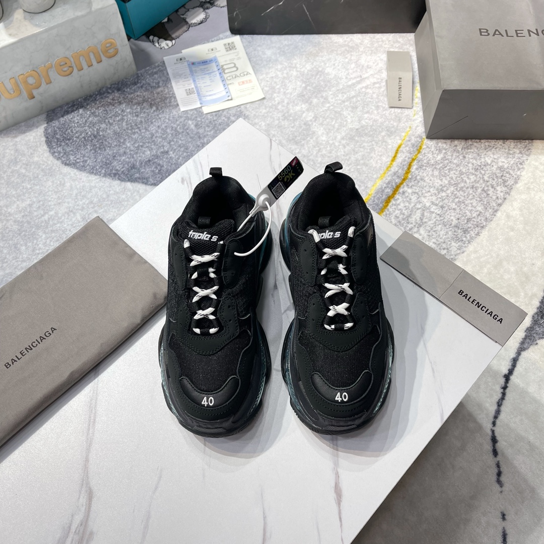 Balenciaga-Triple-S-Trainers-0011-35-45.jpg