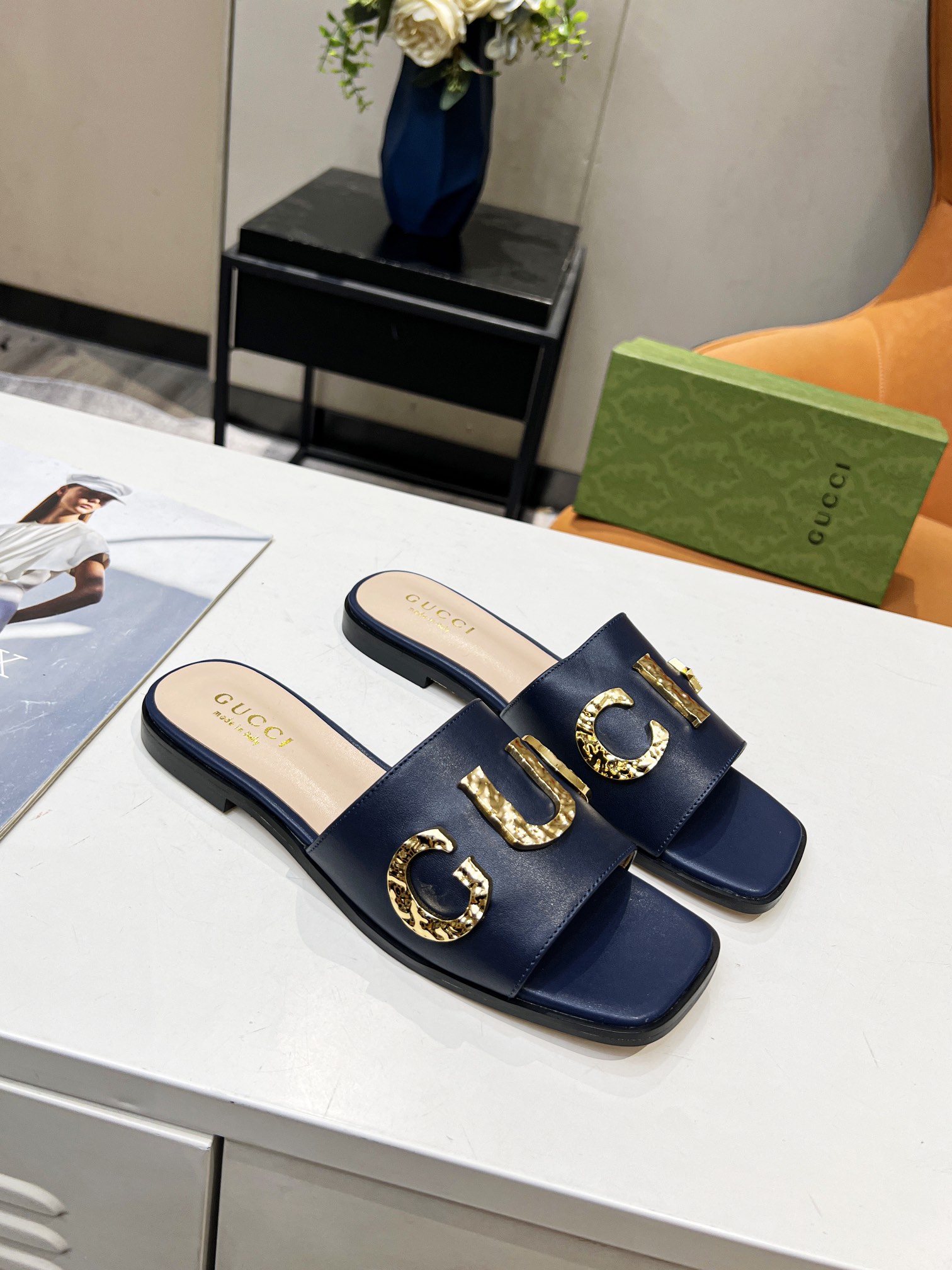 Gucci-Women-Slide-Sandal-0022-35-43.jpg
