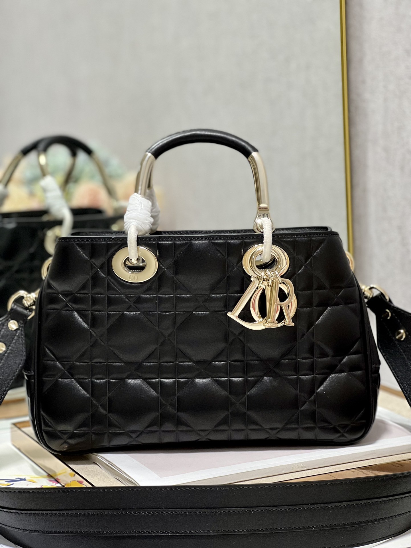 Lady-Dior-95.22-Large-Black-Cannage-Lambskin-With-Gold-Hardware-.jpg