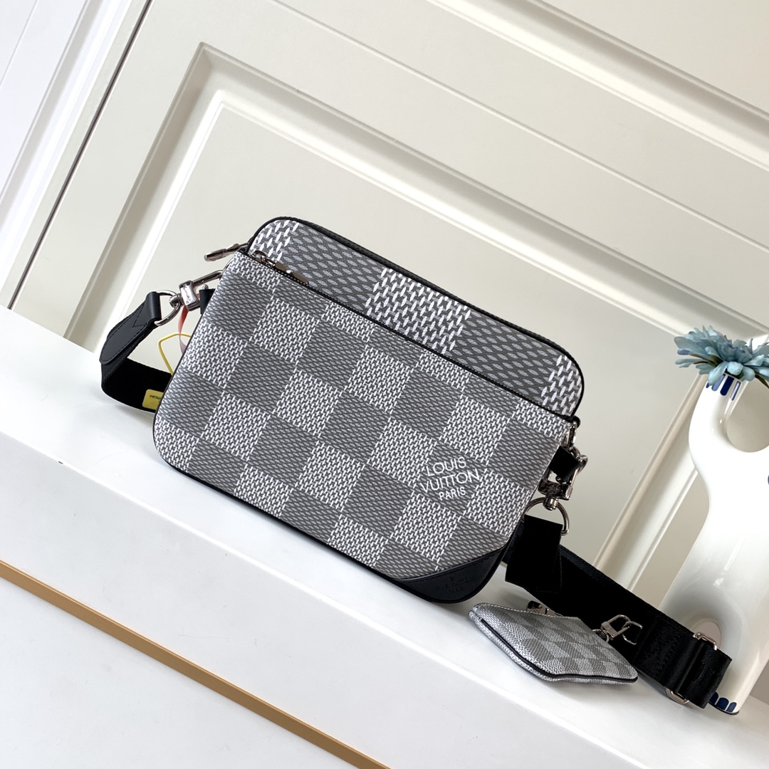 Louis-Vuitton-M50017-1-Trio-Messenger-Gray-Damier-Graphite-3D-coated-canvas.jpg
