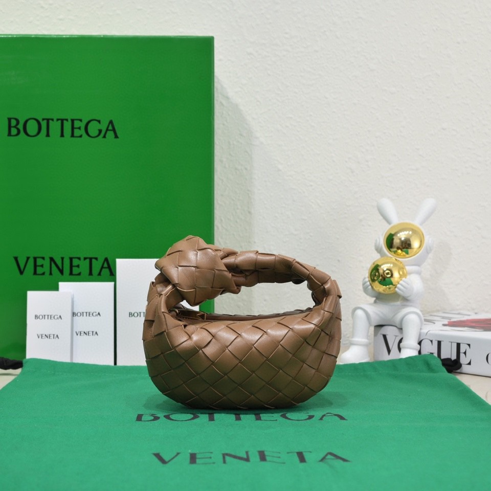 Bottega-Veneta-Candy-Jodie-Micro-Intrecciato-Leather-Top-Handle-Bag-Caramel.jpg