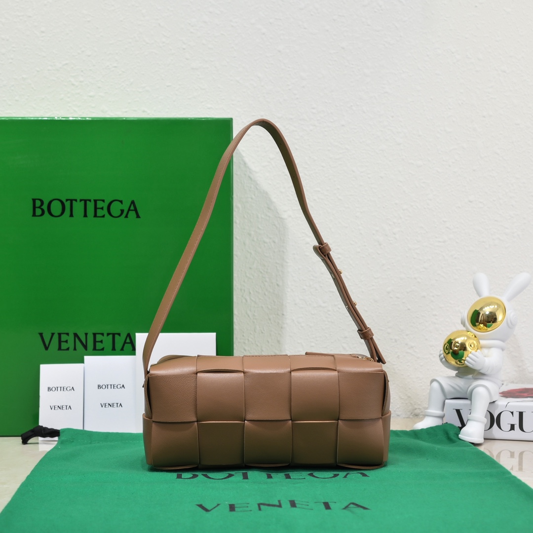 Bottega-Veneta-Small-Brick-Cassette-intreccio-leather-Shoulder-Bag-Caramel.jpg