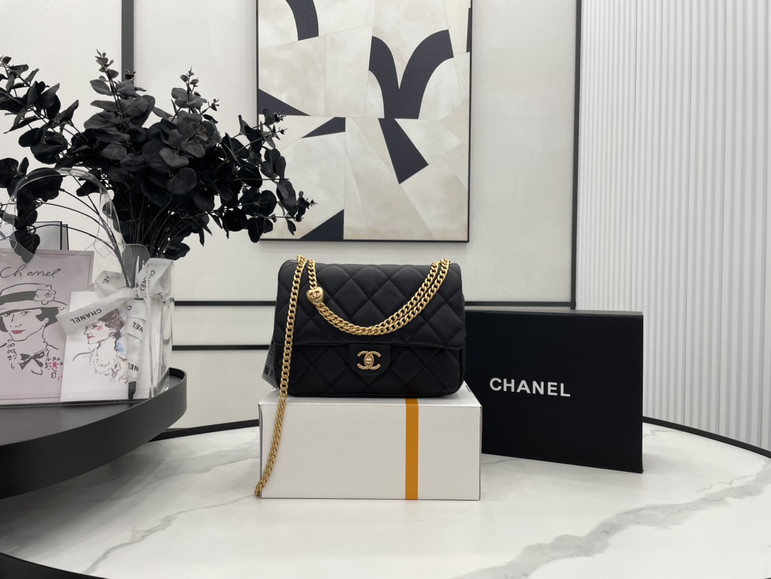 Chanel-23P-AS3829-Heart-Chain-Adjustable-Buckle-CC-Logo-Large-Flap-Bag-Black-Grained-Calfskin.jpg