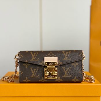 Louis Vuitton M00991 Bitsy Pouch Monogram Canvas