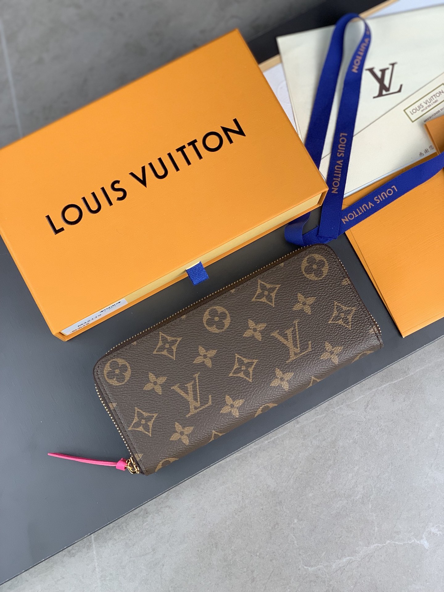Louis-Vuitton-M42119-Coated-Canvas-Red.jpg