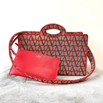 Valentino Garavani Le Troisieme Toile Lconographe Shopping Bag Red